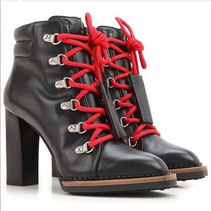 Tods Lace up leather ankle boots